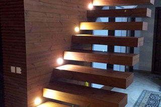 اجرای چوب ترموود در ویلای شهریار